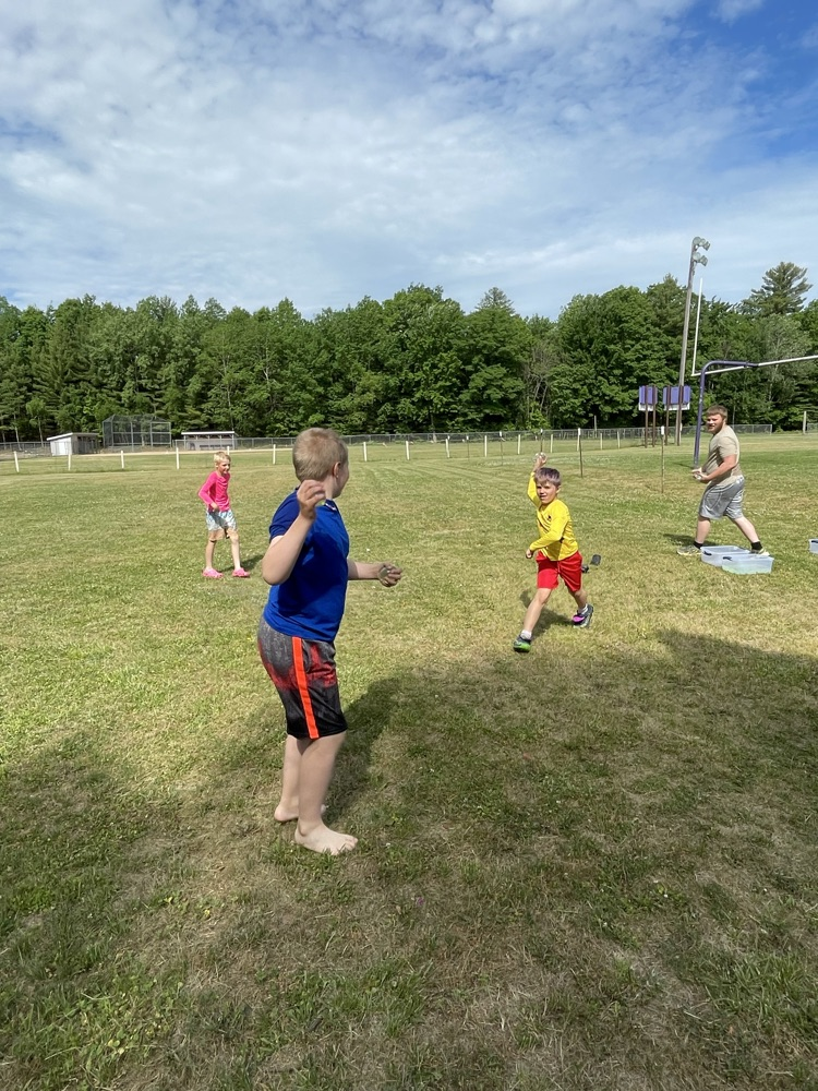 water balloon fight 