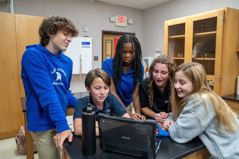 Students in science  class