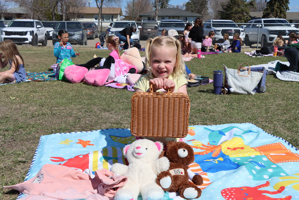 students at a teddy bear picnic
