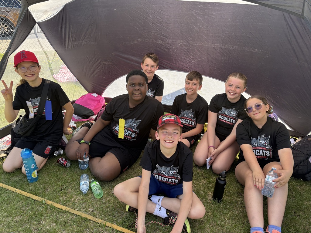  #BobcatPride #CodeOfTheCats #DrBrosseau #TrackAndField #StudentAthletes #Teamwork #MiddleSchoolSports #ProudSchool #GoBobcats 🐾