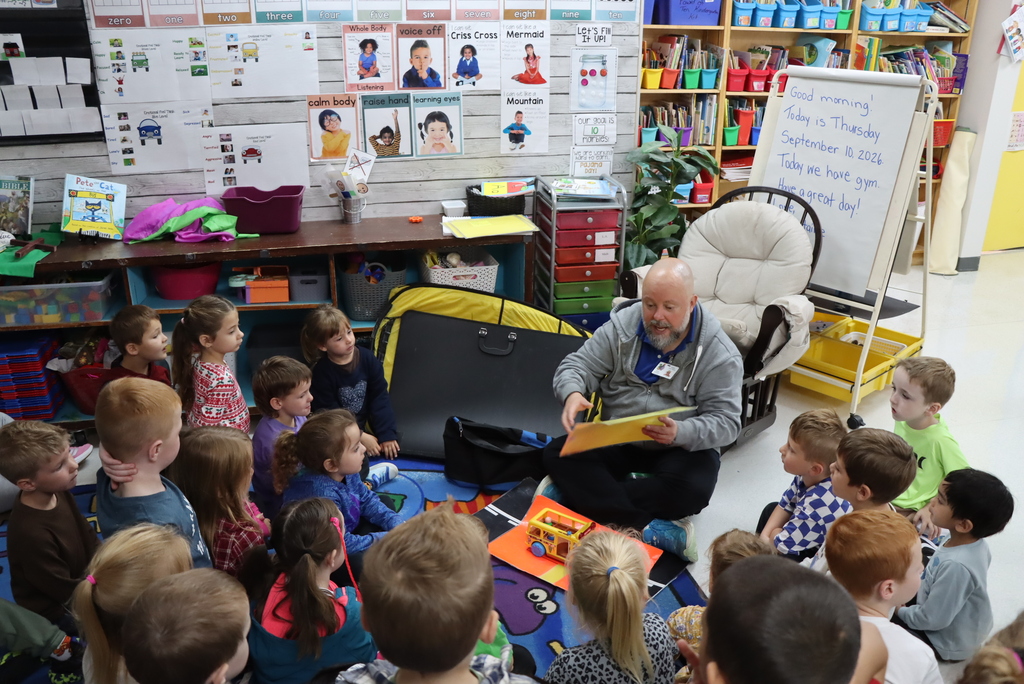 bus safety presentation to a kinder class