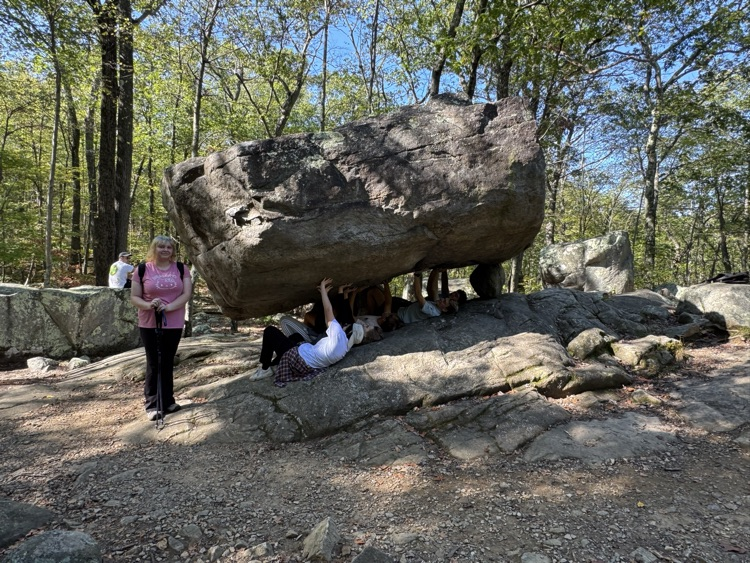 Tripod rock