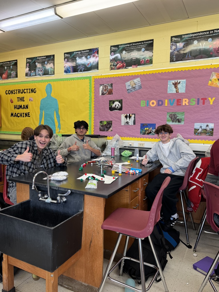 Service Club students make Christmas ornaments to send to troops and veterans.