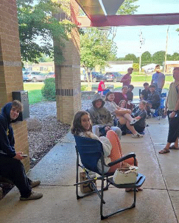 Students Waiting