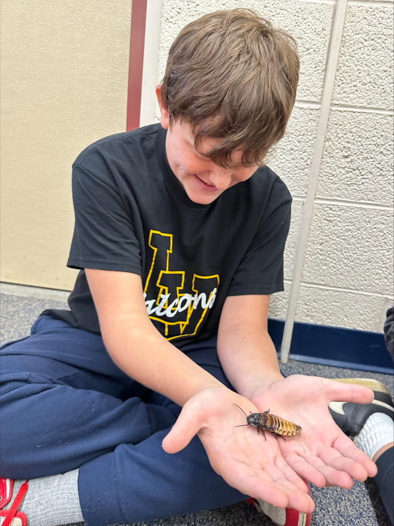 For Mar came to talk with 5th graders in preparation for their field trip on Thursday. Students learned about ecosystems, how parts of ecosystems are connected, invasive species, and predator vs prey.