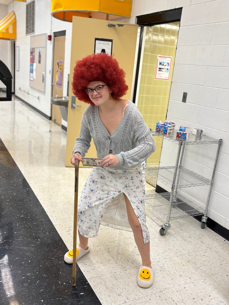 It's HOMECOMING WEEK! High Schoolers have spirit! Dress your age day! (Freshmen - babies, Sophomores - little kids, Juniors - adults (parent's ages), and Seniors - Old People