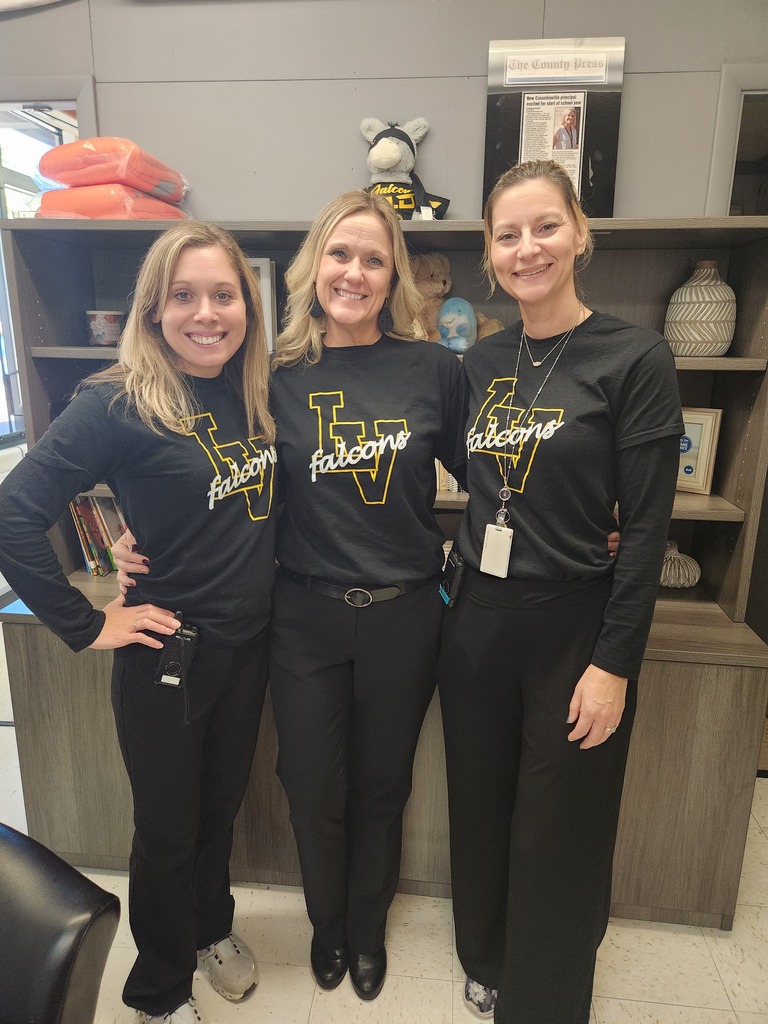It's HOMECOMING WEEK! Elementary School having fun on Spirit Day! Twinning!