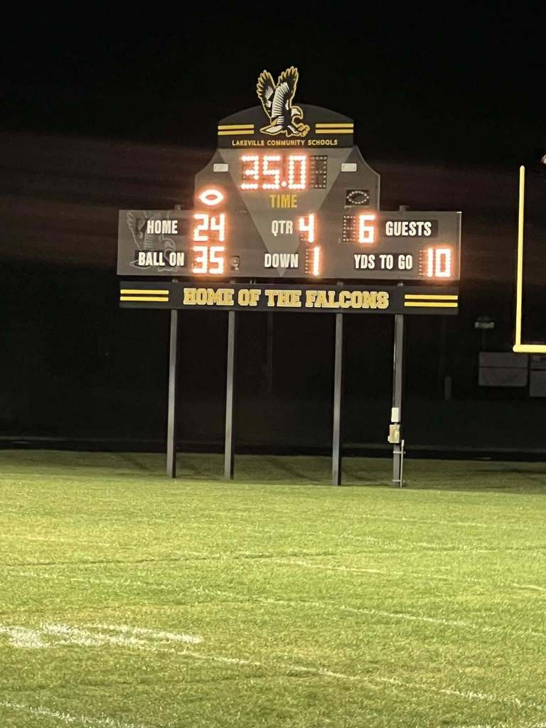 It was a cold wet night for some serious fun with the Juniors vs. Seniors Powder Puff Game! Seniors came out on top 24-6!