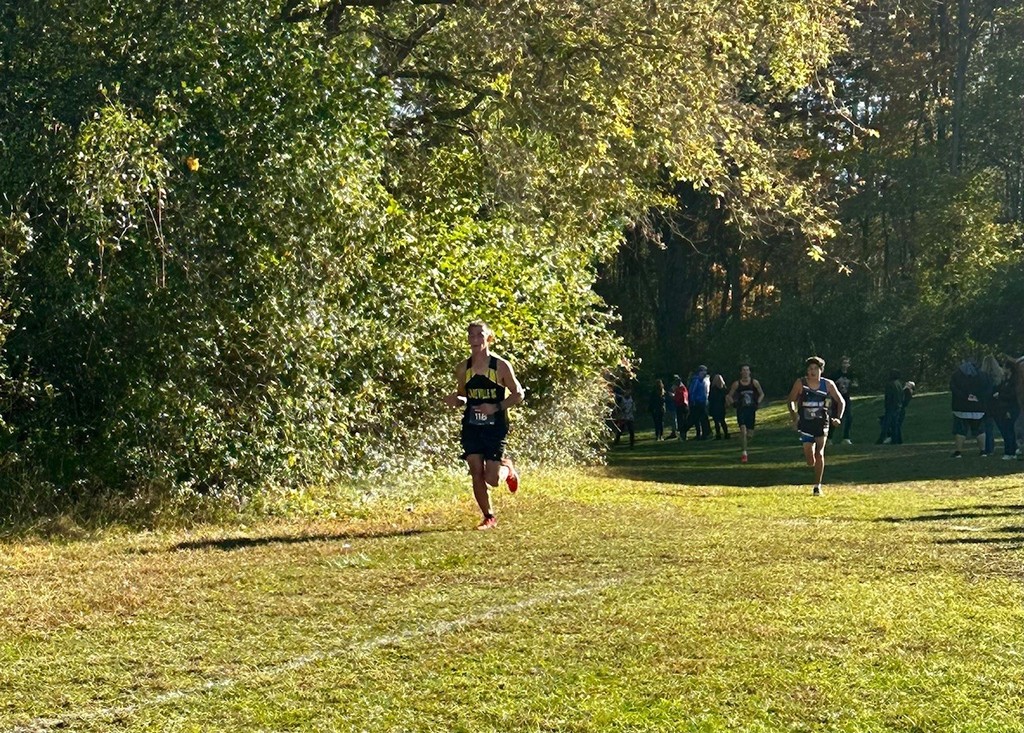 Congratulations on an incredible season to all of our Cross Country runners!