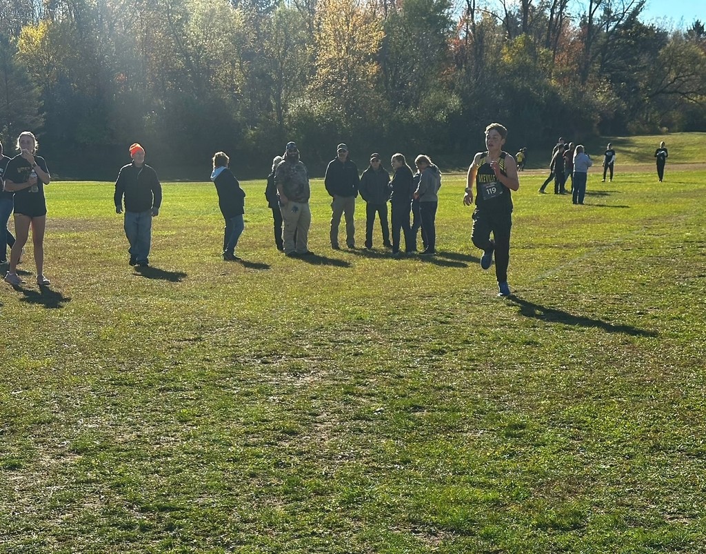 Congratulations on an incredible season to all of our Cross Country runners!