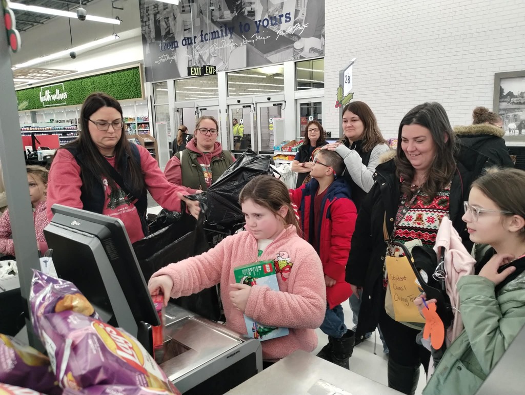 The Columbiaville Student Council hit the shops, spreading cheer for the Community Giving Tree!