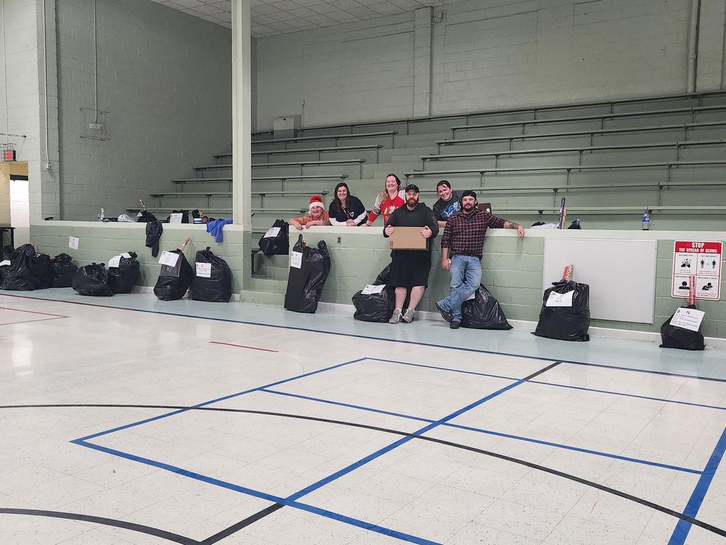 The Community Giving Tree was a smashing success! We had the joy of supporting 55 families this year, bringing smiles to 245 people. A massive thank you for showering us with donations and time to uplift our community!