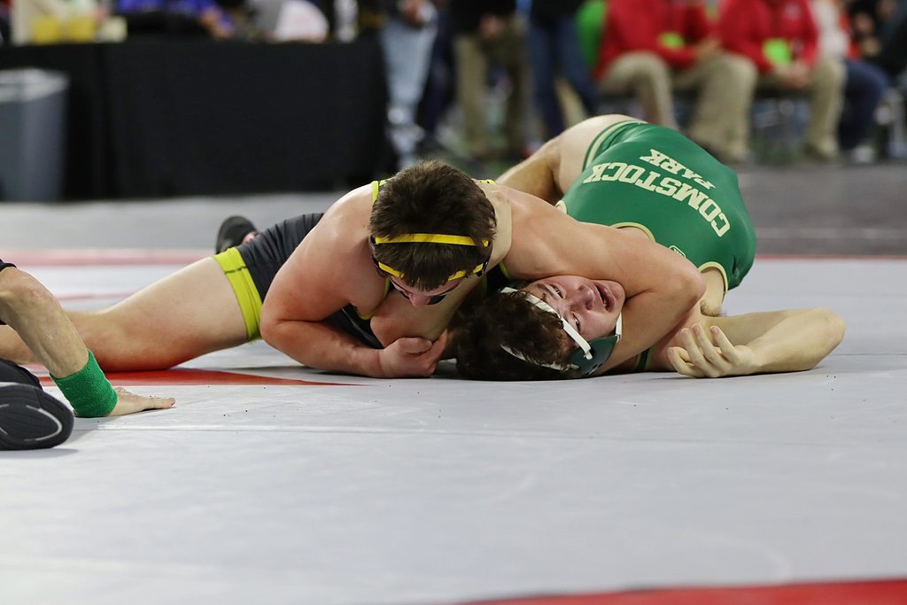 Congratulations Fred Hammond, STATE CHAMPION! Fred had an undefeated 56-0 record and is now a 2 time State Champ!