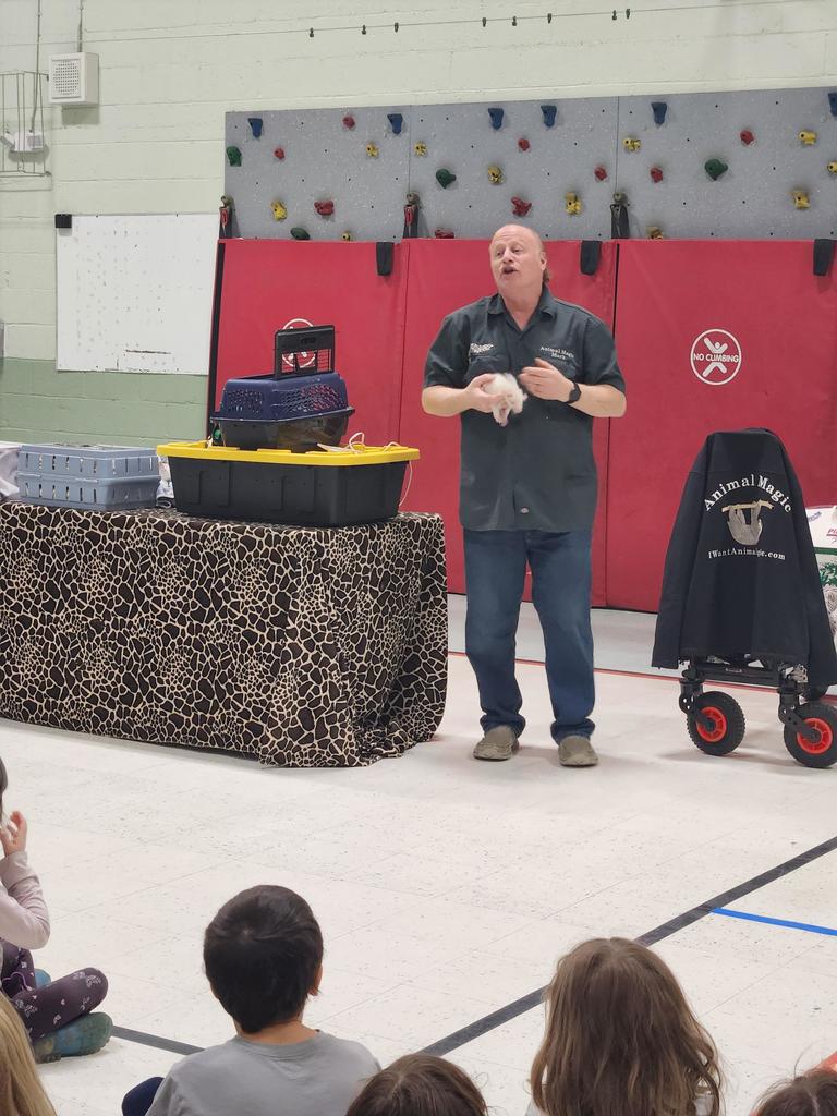 Our PTS Group snagged the legendary Assembly Animal Magic show, crowned the top educational exotic animal program in the U.S. We were truly amazed by the array of unique creatures that came to visit us!