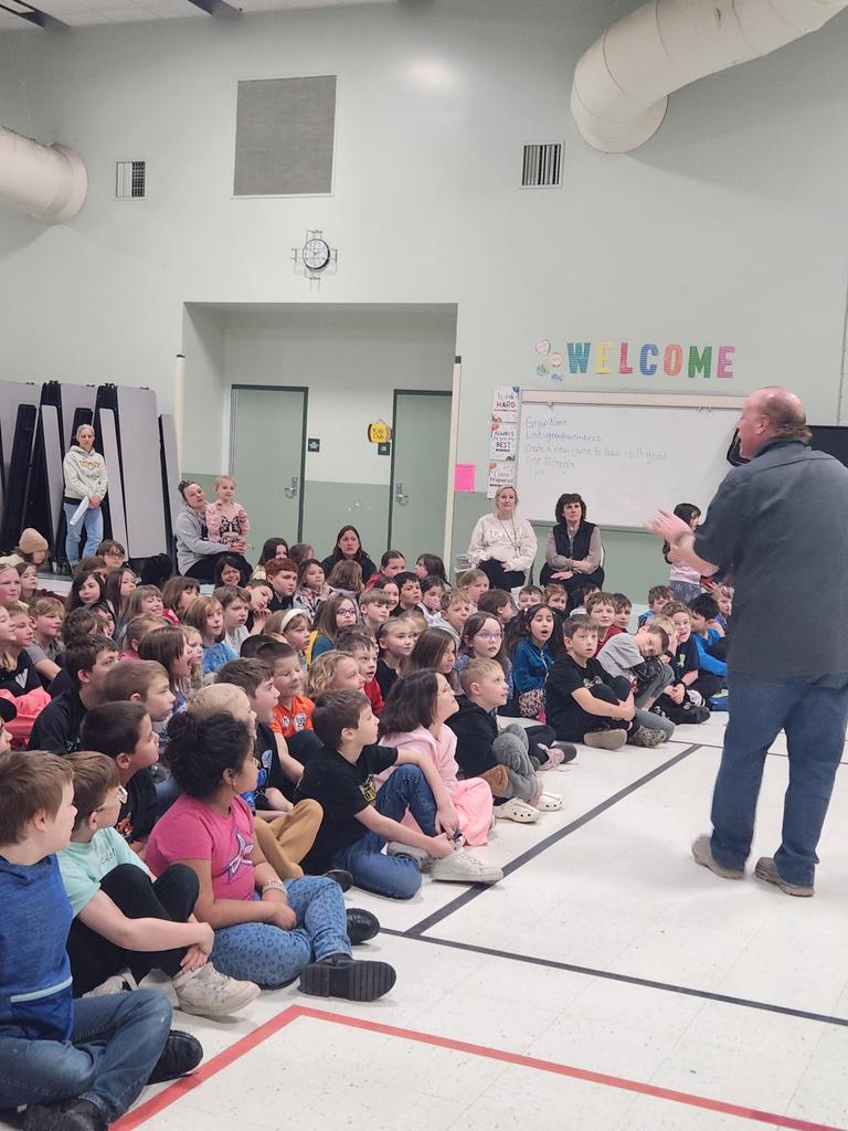 Our PTS Group snagged the legendary Assembly Animal Magic show, crowned the top educational exotic animal program in the U.S. We were truly amazed by the array of unique creatures that came to visit us!