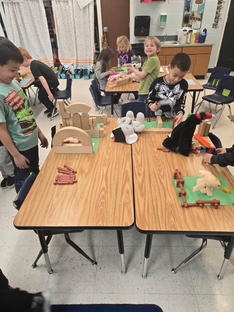 Students making habitats for their animals!