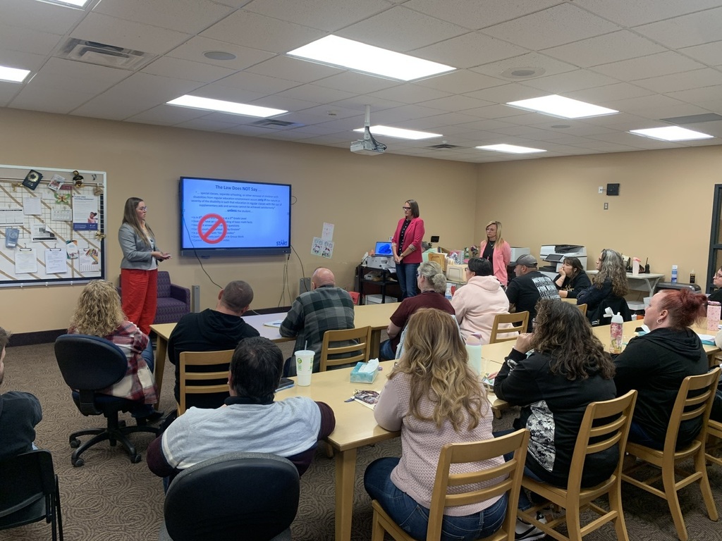 LakeVille teachers had a professional development day where they learned about special education best practices, the impact of technology on students, restorative practices and physical activity, movement and thr impact on achievement. Special thanks to Dr. Rebecca Hasson from University of Michigan for leading one of our sessions. 