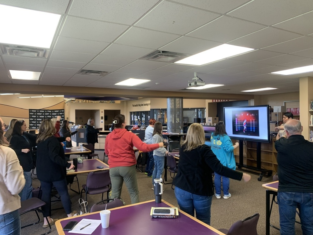 LakeVille teachers had a professional development day where they learned about special education best practices, the impact of technology on students, restorative practices and physical activity, movement and thr impact on achievement. Special thanks to Dr. Rebecca Hasson from University of Michigan for leading one of our sessions. 