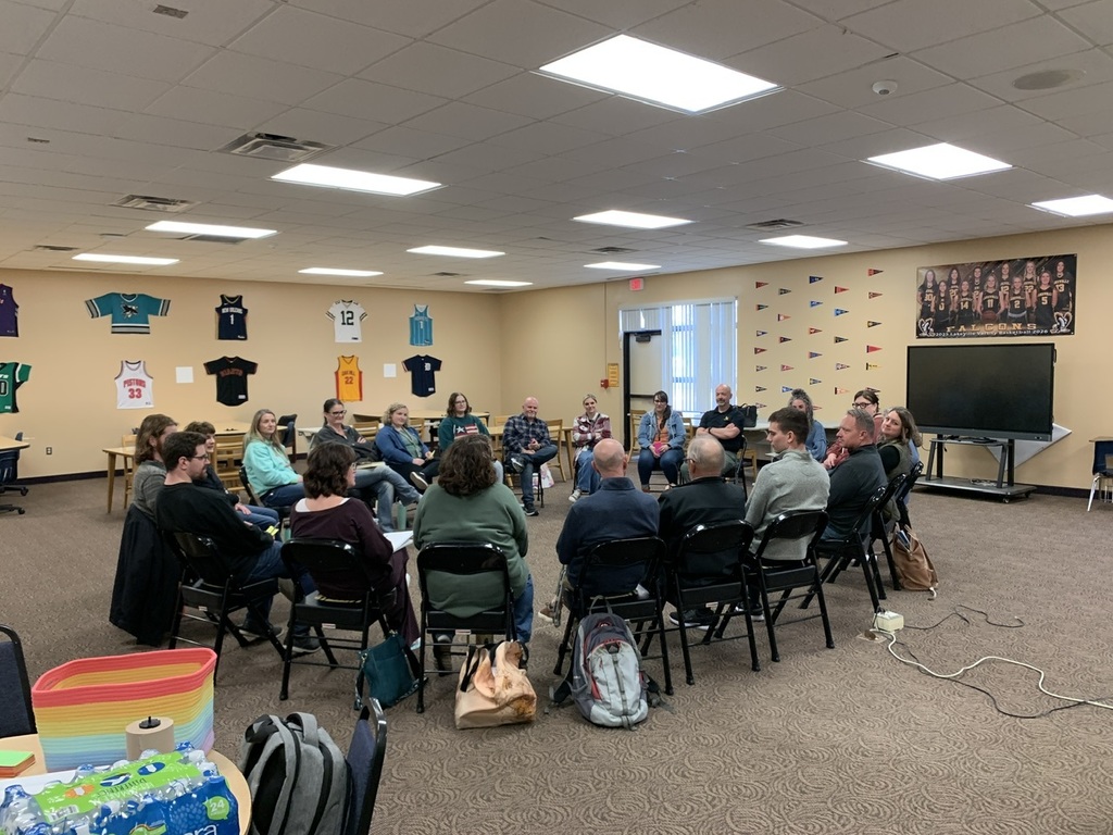 LakeVille teachers had a professional development day where they learned about special education best practices, the impact of technology on students, restorative practices and physical activity, movement and thr impact on achievement. Special thanks to Dr. Rebecca Hasson from University of Michigan for leading one of our sessions. 