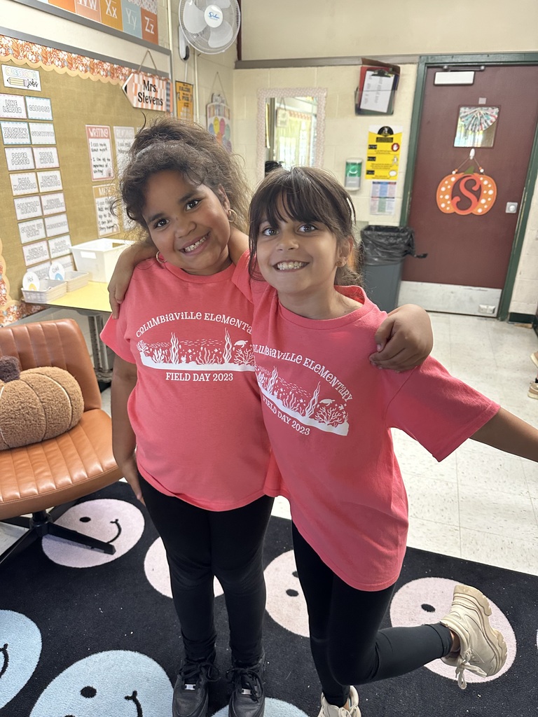 Homecoming week! Fun photos from Columbiaville - PJ Day and Twin Day!