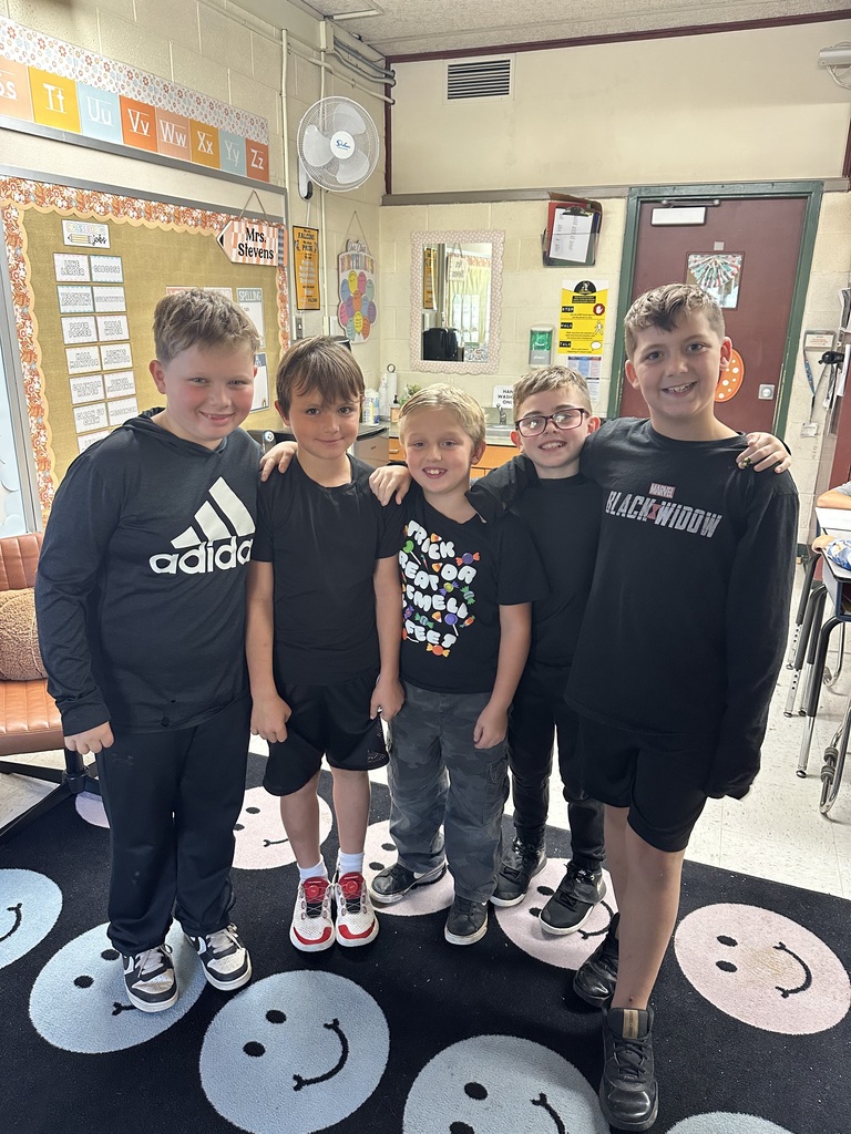 Homecoming week! Fun photos from Columbiaville - PJ Day and Twin Day!
