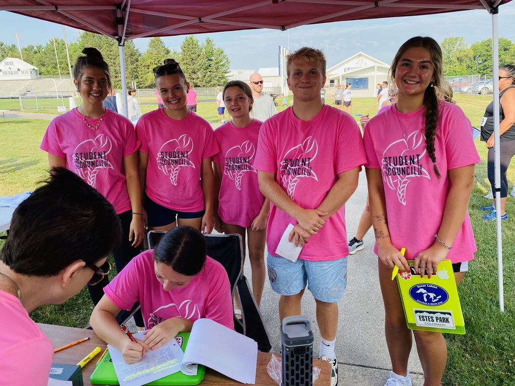 Photo of student council at chek-in