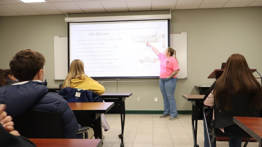 LMS Students visit AIS