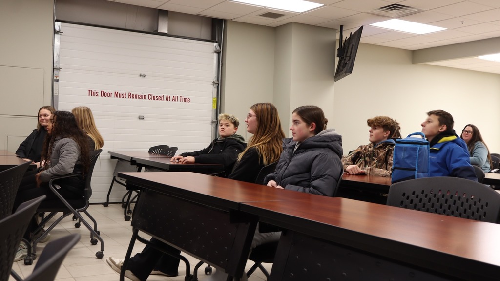 LMS Students visit AIS