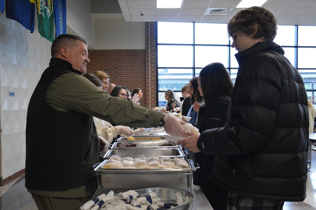 LHS Students being served for Academic breakfast 