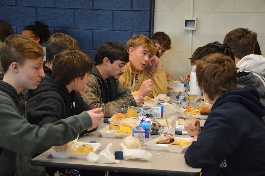 LHS students enjoying academic breakfast