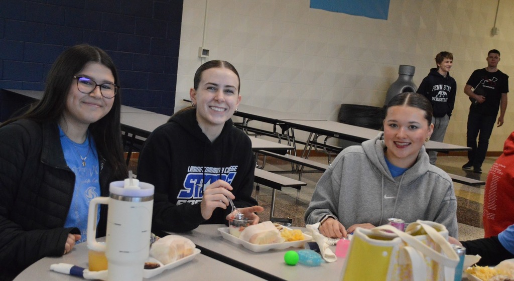 LHS students enjoying academic breakfast
