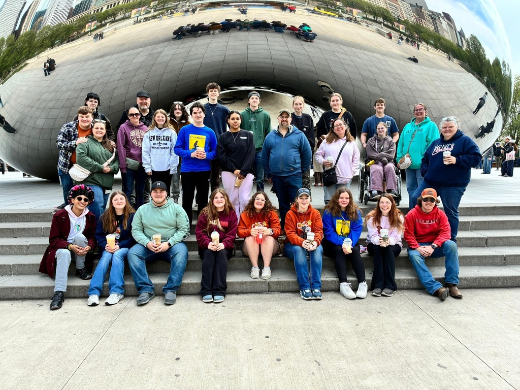 LHS Vox Humana Group photo on the Chicago Heritage Festival competition trip 
