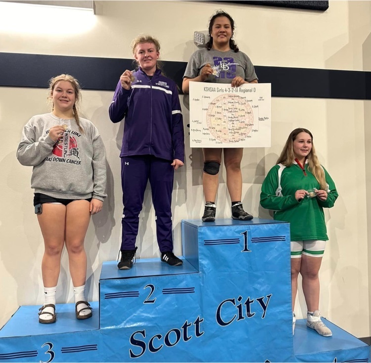 girls wrestling