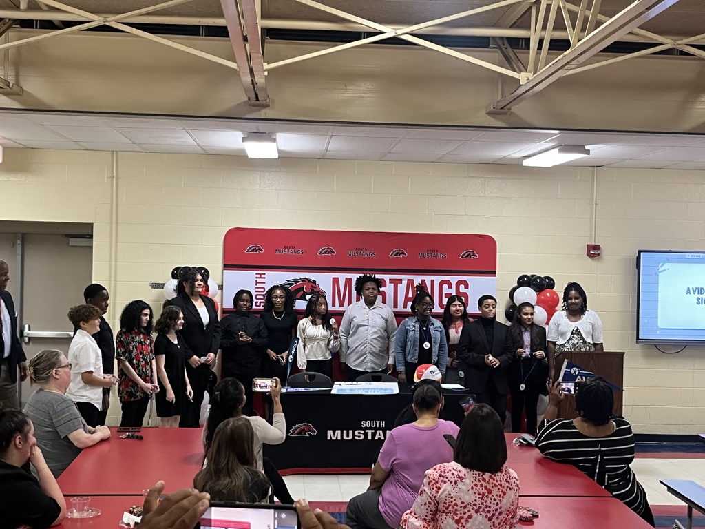 AVID Signing Day
