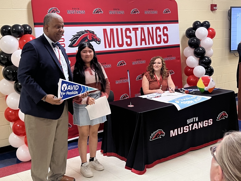 AVID Signing Day