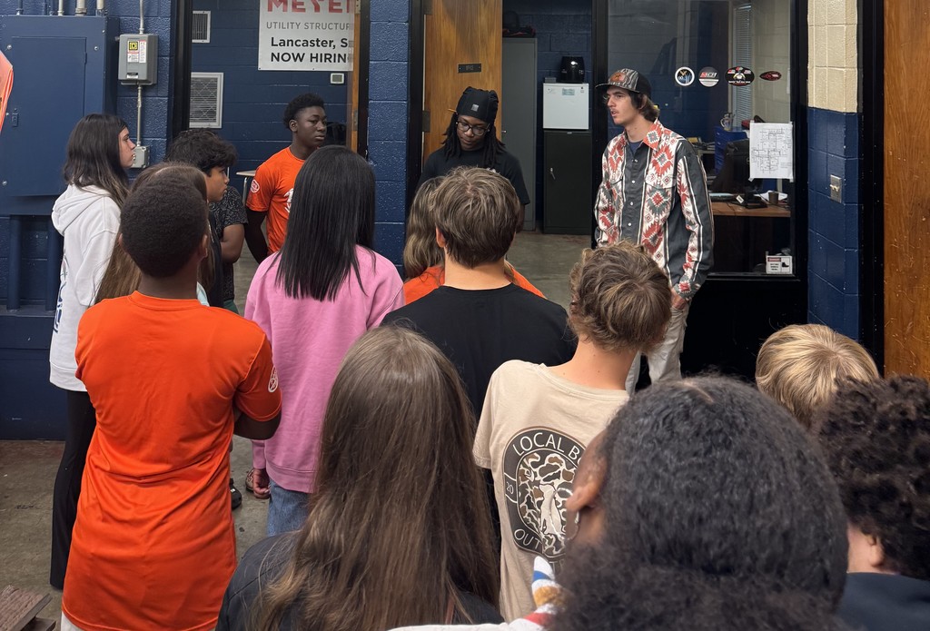 LCSDCC 8th grade tour AJMS