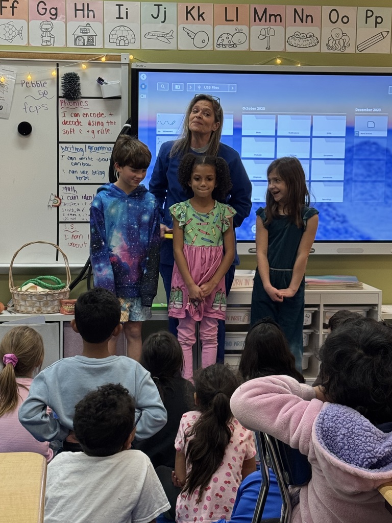 Ms. Johnnie from Laxer Long and Savage teaching about oral health