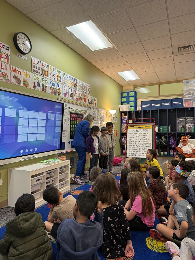 Ms. Johnnie from Laxer Long and Savage teaching about oral health