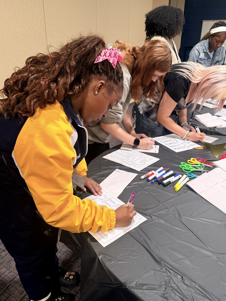 students creating leader toolboxes