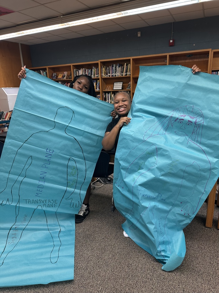 The Human Body Functions & Structures class took their learning beyond the classroom and into the library last week! 🏃‍♂️➡️📖  They were diving into anatomical planes ✍️🫀 and needed some extra space to stretch out and explore the concepts hands-on.