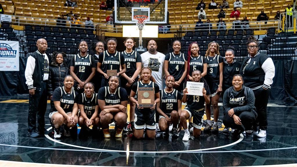 LHS Varsity Girl Basketball Team