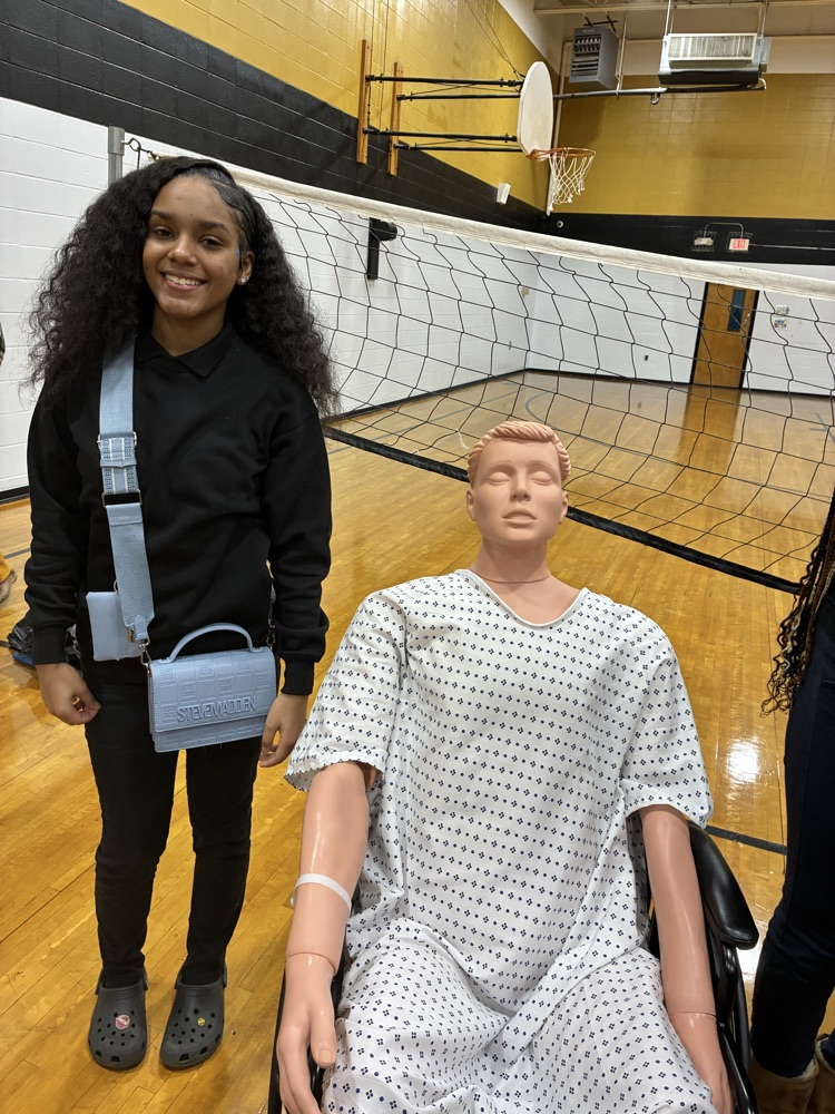 Our teachers showcased their programs and gave 8th graders a look at the exciting CTE opportunities waiting for them in high school!