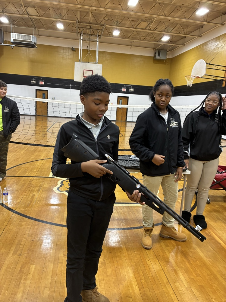 Our teachers showcased their programs and gave 8th graders a look at the exciting CTE opportunities waiting for them in high school!