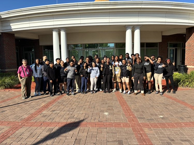 Our seniors visited Tuskegee University, where they first toured the campus with outstanding student ambassadors who were welcoming, knowledgeable, and proud to share the university’s history.