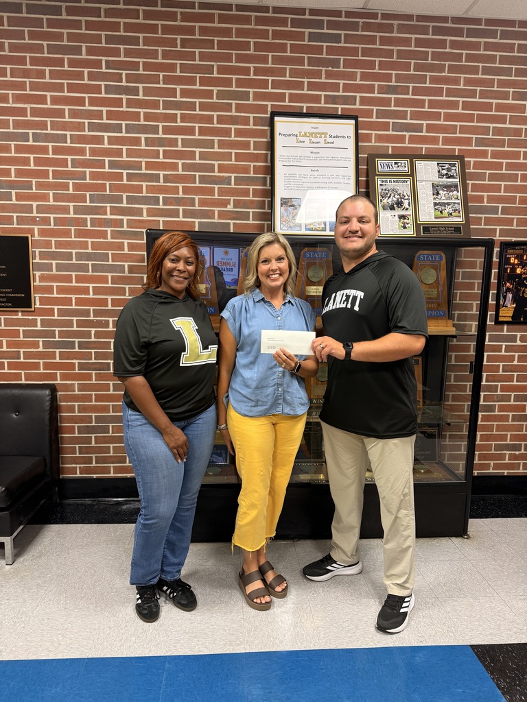 🐾 Panther Nation Thanks Rep. Kristin Nelson! 🐾 Lanett High School is beyond grateful to Rep. Kristin Nelson for her generous donation to our school! Support like this makes a real difference for our students and helps us continue building on our tradition of excellence here at LHS. Thank you, Rep. Nelson, for believing in our Panthers and investing in the future of our students. We are proud to have community leaders like you in our corner!