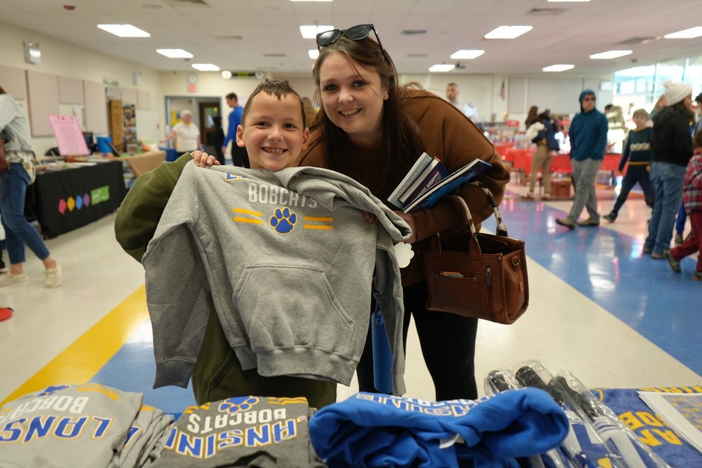 student and mom at curriculum night