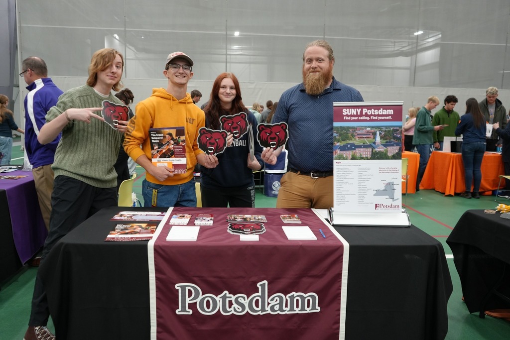 group of students at TC3 college fair