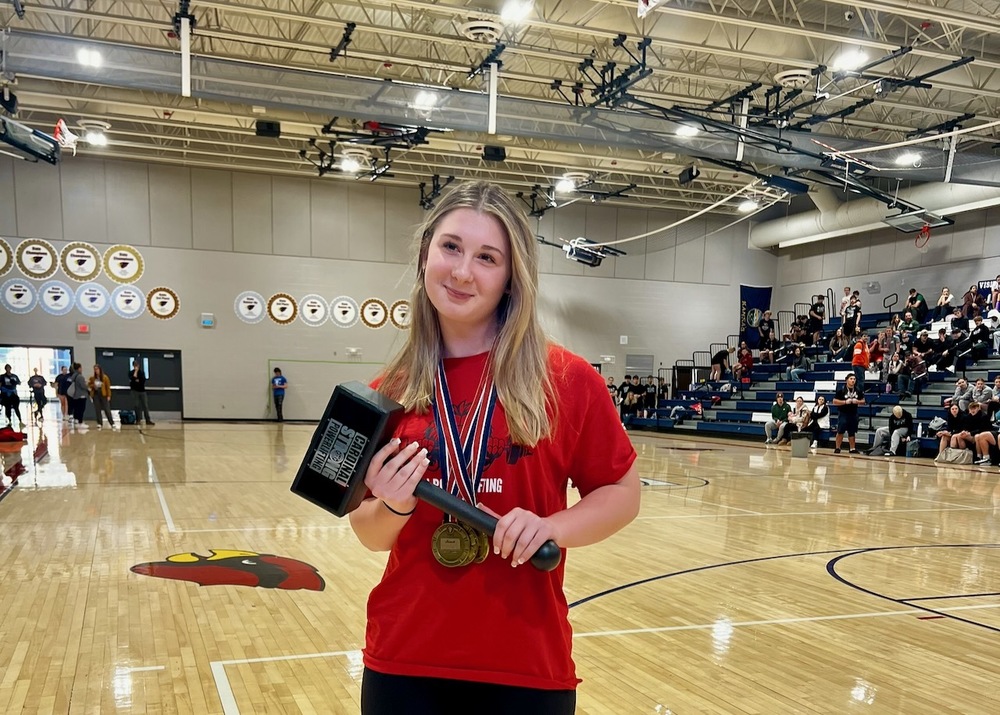 Powerlifting Team Kicks Off Season with Strong Performances at First Meet