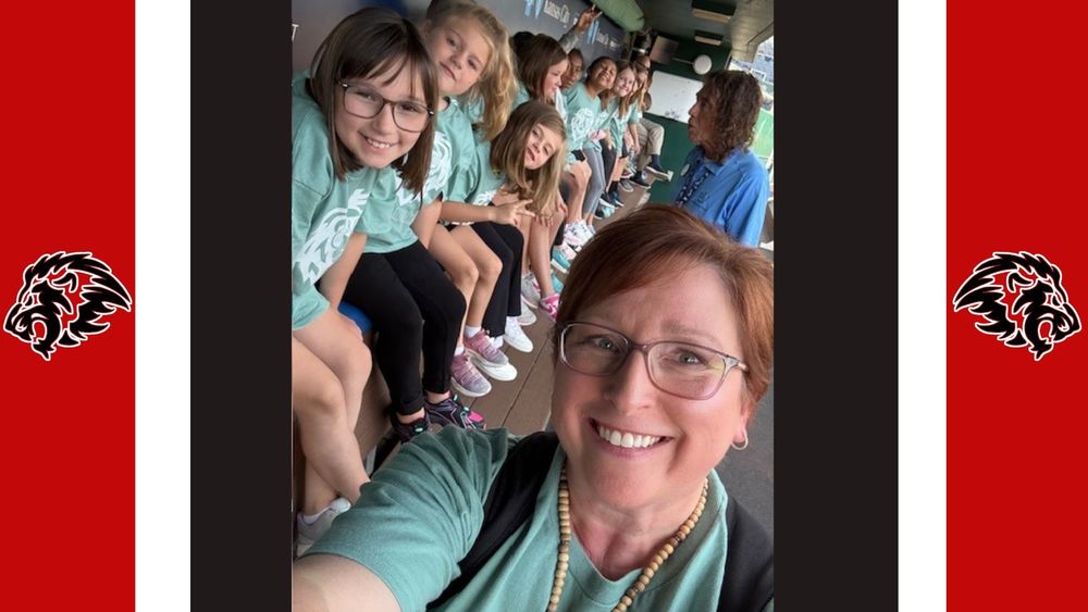Third Graders and teacher on field trip