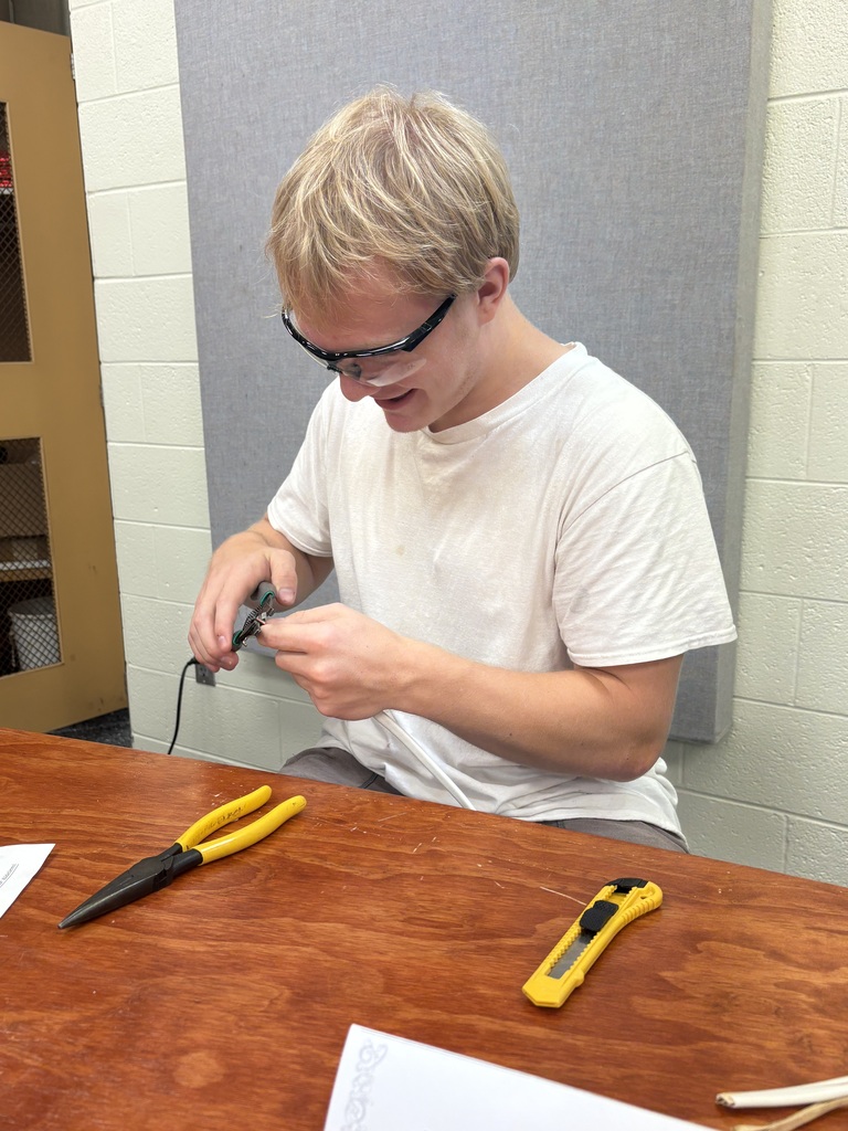 Student working in Electronics program at KCKCC